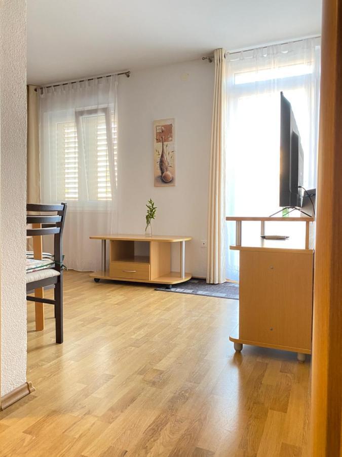 D.O.O. Yury Apartment Trogir Bagian luar foto