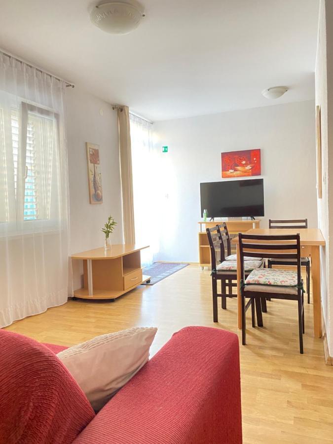 D.O.O. Yury Apartment Trogir Bagian luar foto
