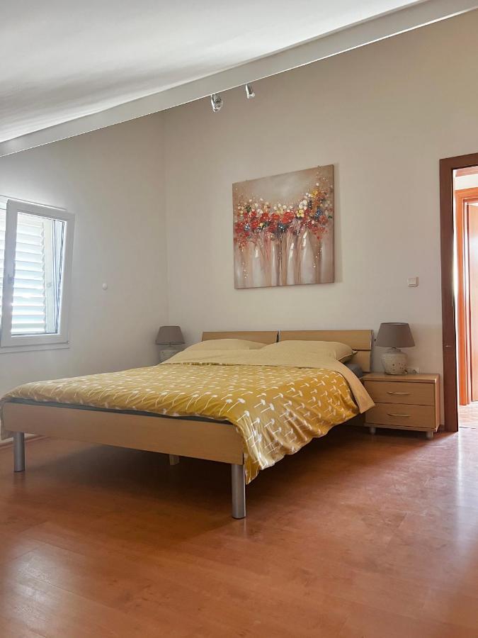 D.O.O. Yury Apartment Trogir Bagian luar foto